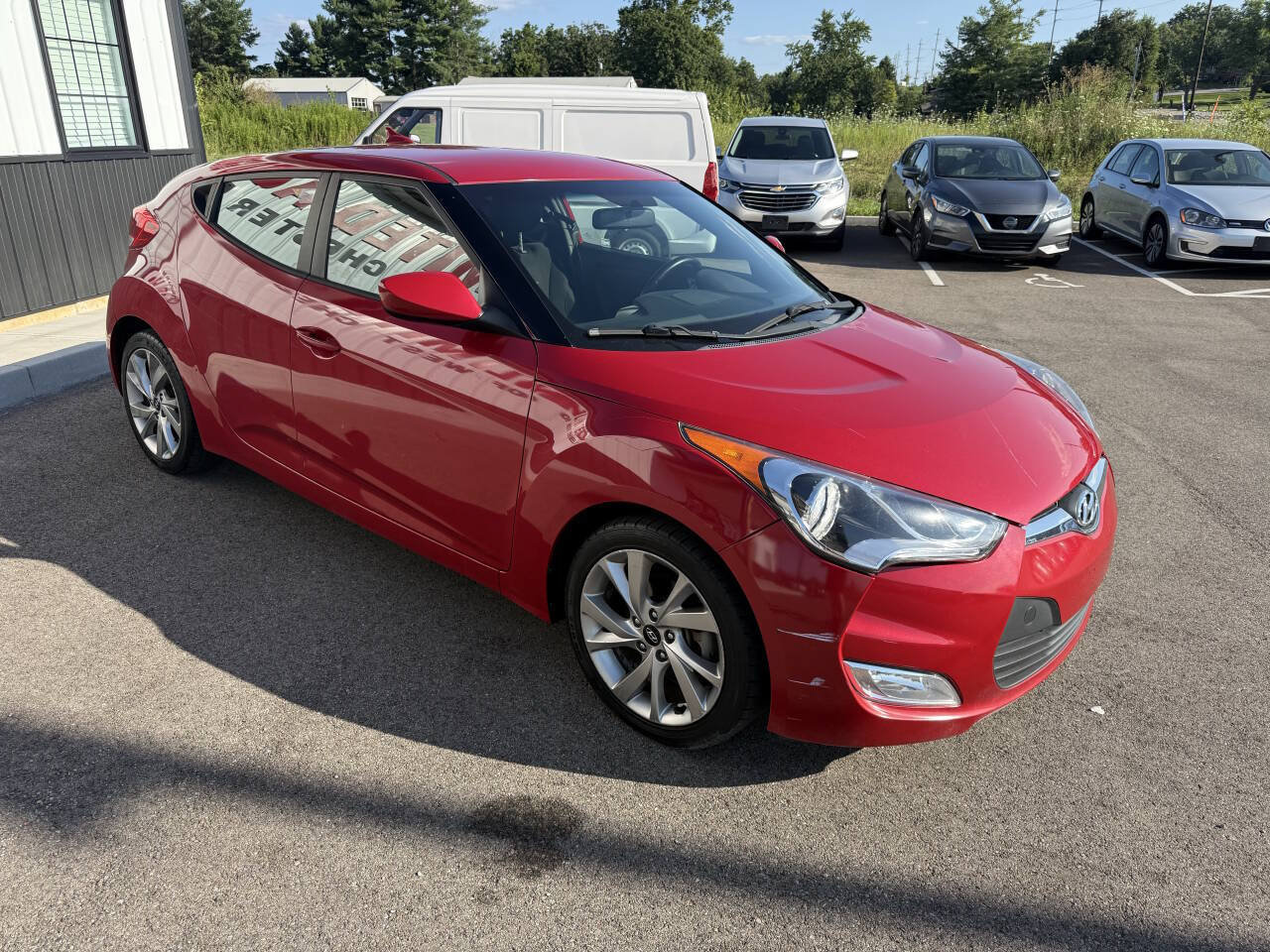 Used 2017 Hyundai Veloster FWD image 5