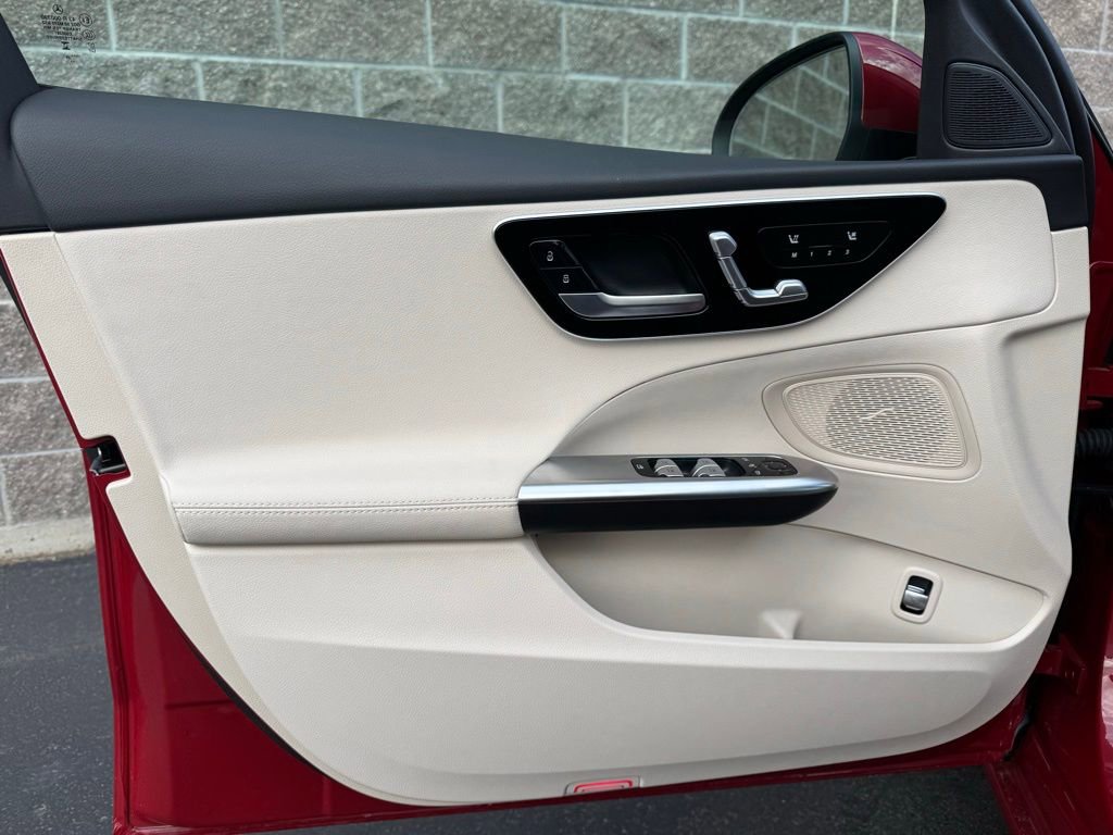 Used 2025 Mercedes-Benz C 300 Sedan image 12