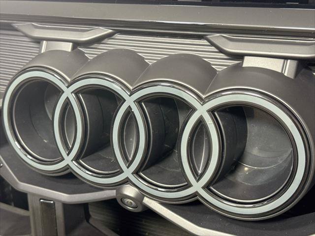 Certified 2025 Audi SQ7 Prestige AWD/4WD image 32