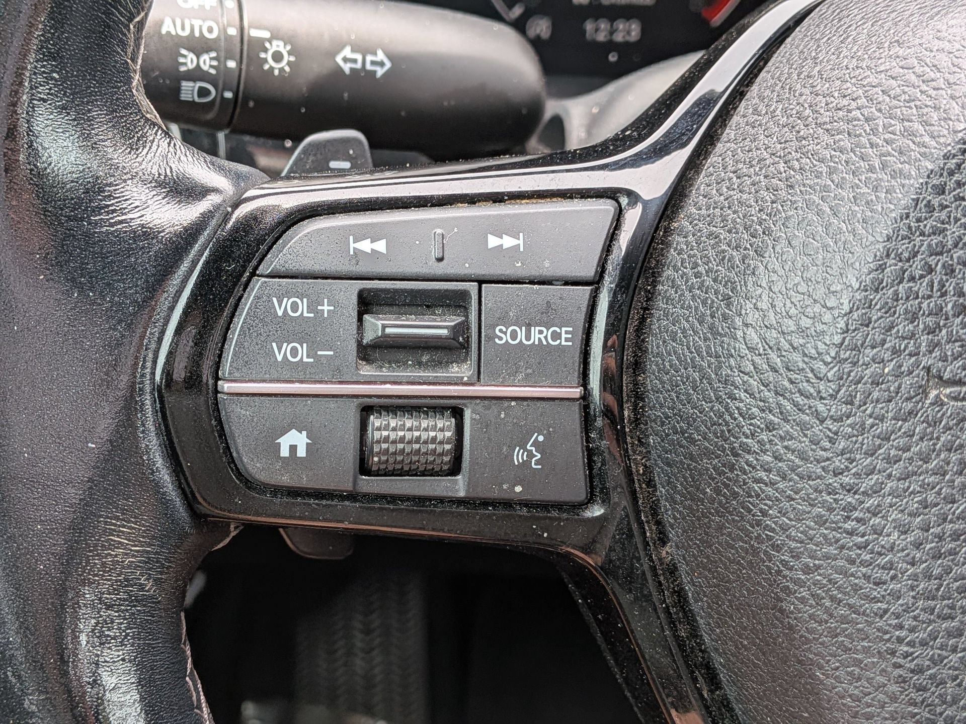 Used 2023 Honda Civic Sport image 25