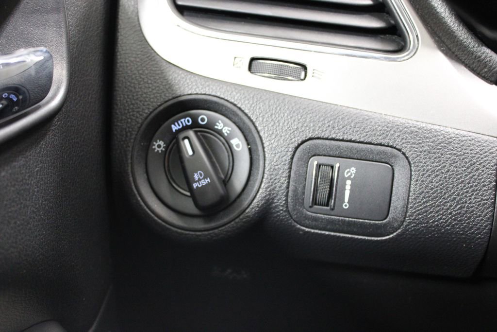 Used 2020 Dodge Journey Crossroad image 40