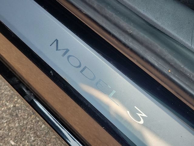 Used 2019 Tesla Model 3 Standard Range Plus RWD image 32
