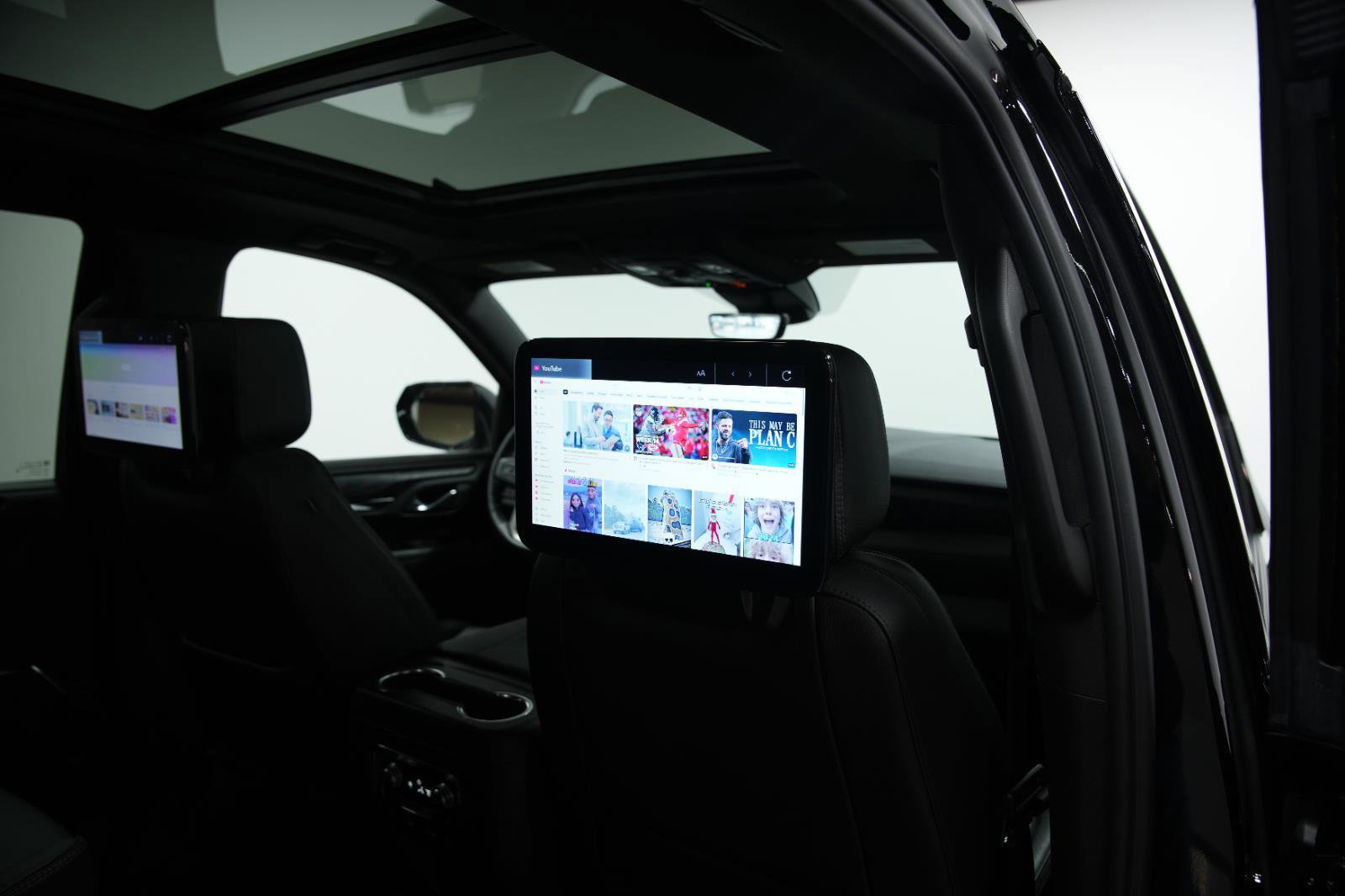 Used 2024 GMC Yukon Denali w/ Advanced Technology Package image 18