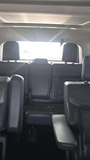 Used 2025 Ford Expedition Active RWD image 9