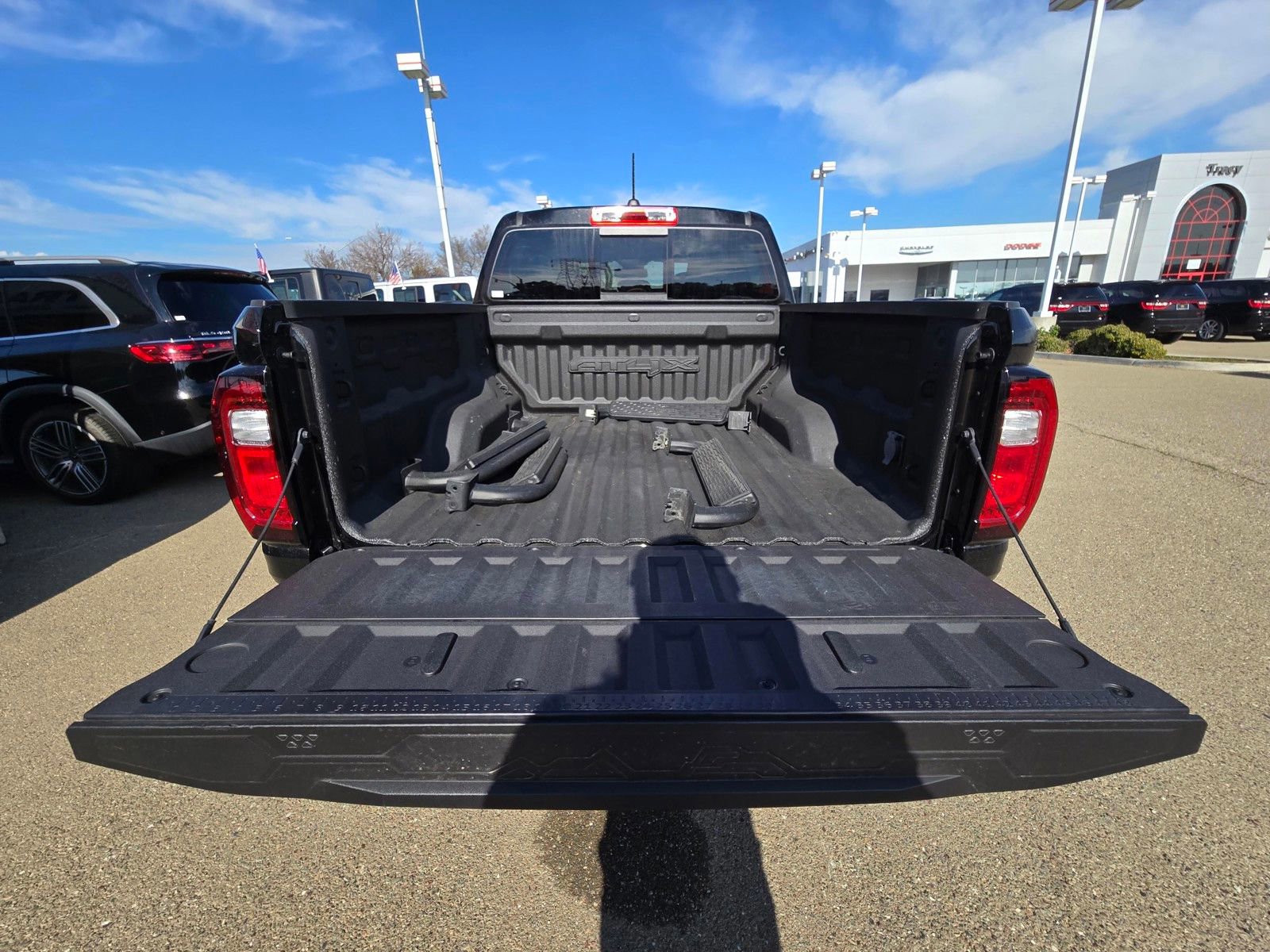 Used 2023 GMC Canyon AT4X image 9