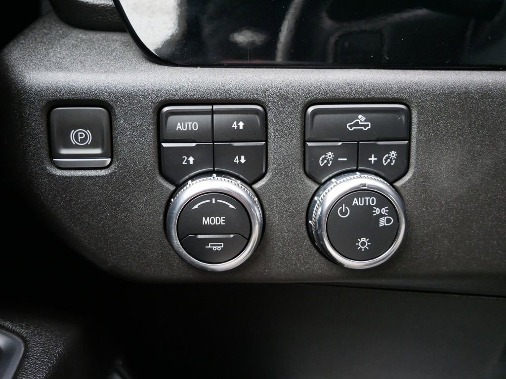 Used 2023 GMC Sierra 1500 SLE AWD/4WD image 28