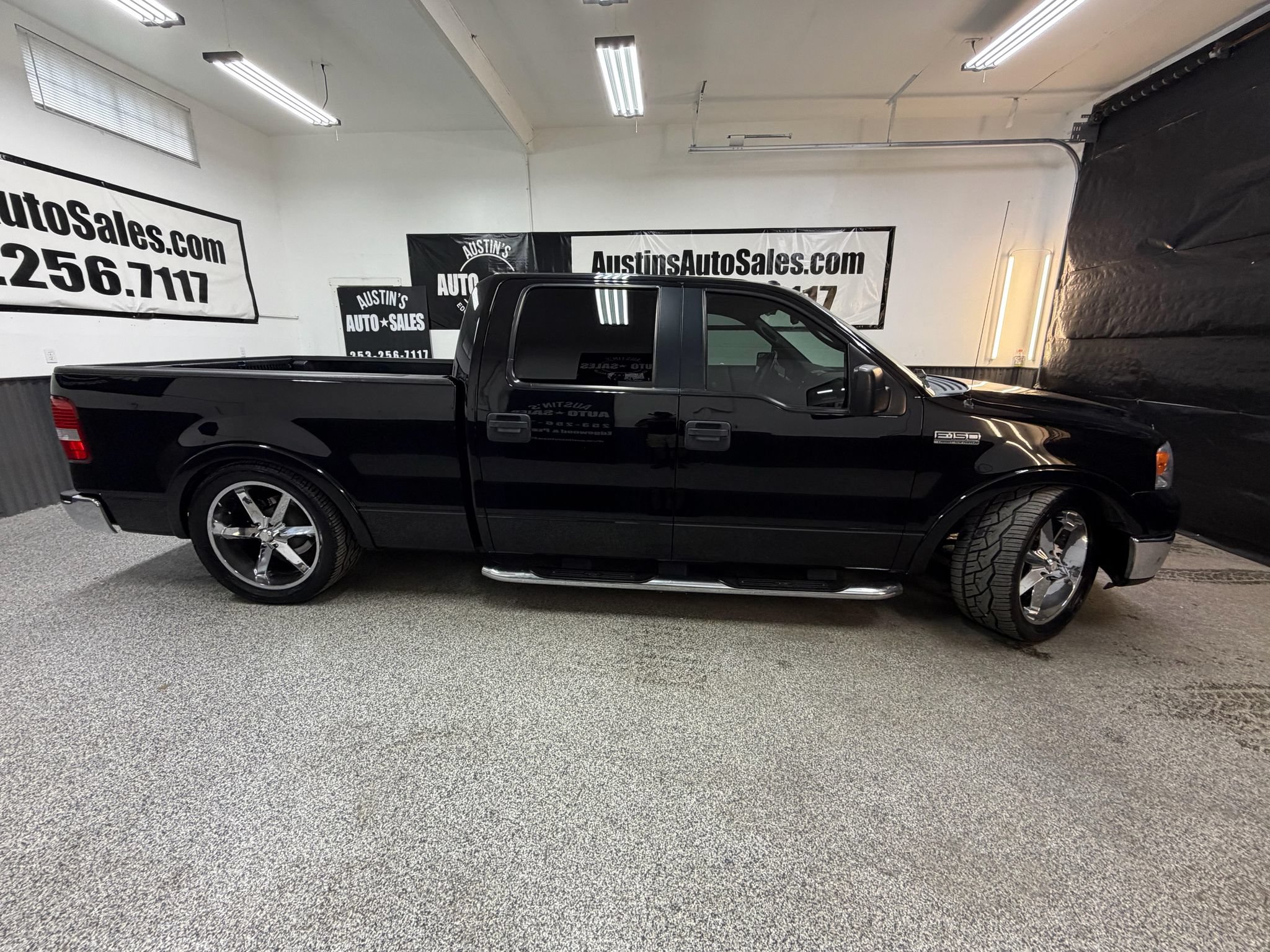 Used 2006 Ford F150 Lariat RWD image 2