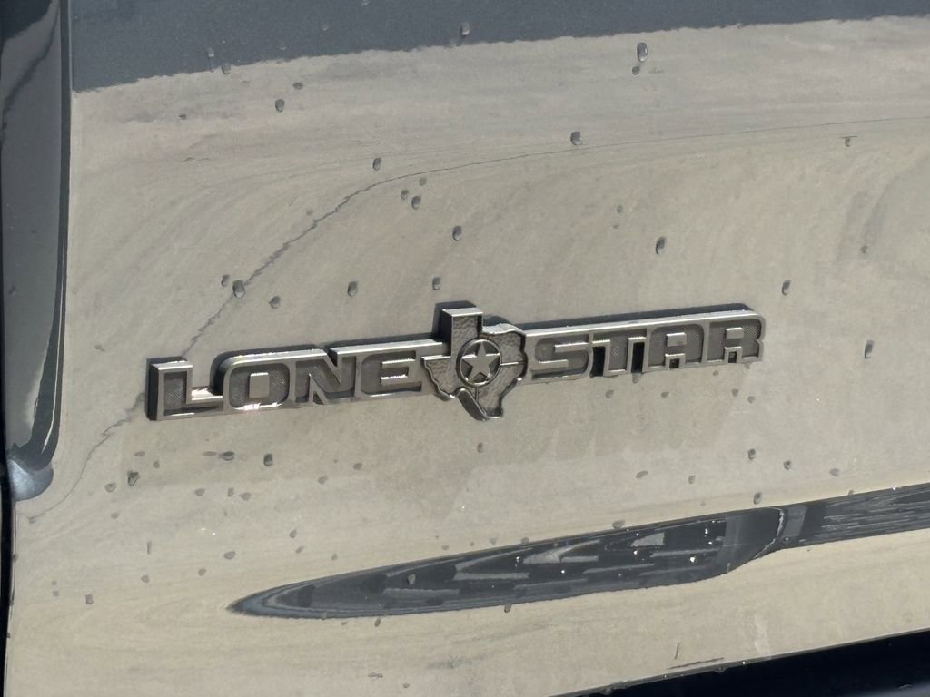 New 2026 RAM 1500 4x4 Crew Cab image 7