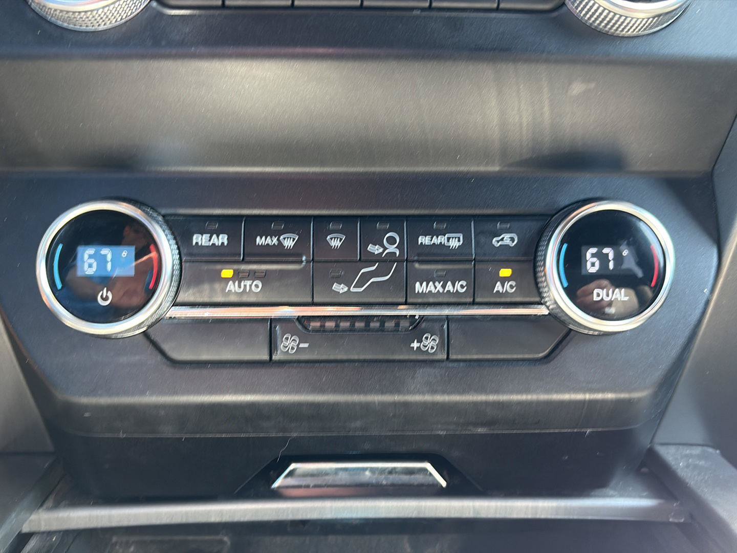 Used 2020 Ford Expedition XLT AWD/4WD image 13
