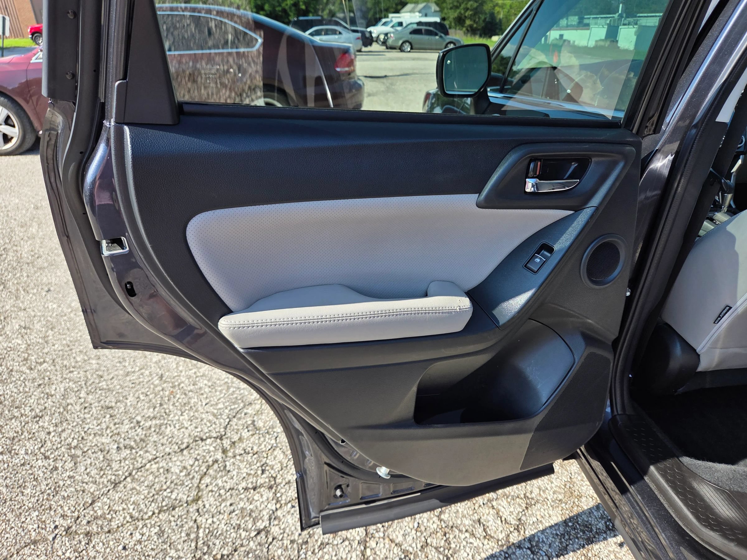 Used 2018 Subaru Forester 2.5i Limited w/ Popular Package #2 AWD/4WD image 20