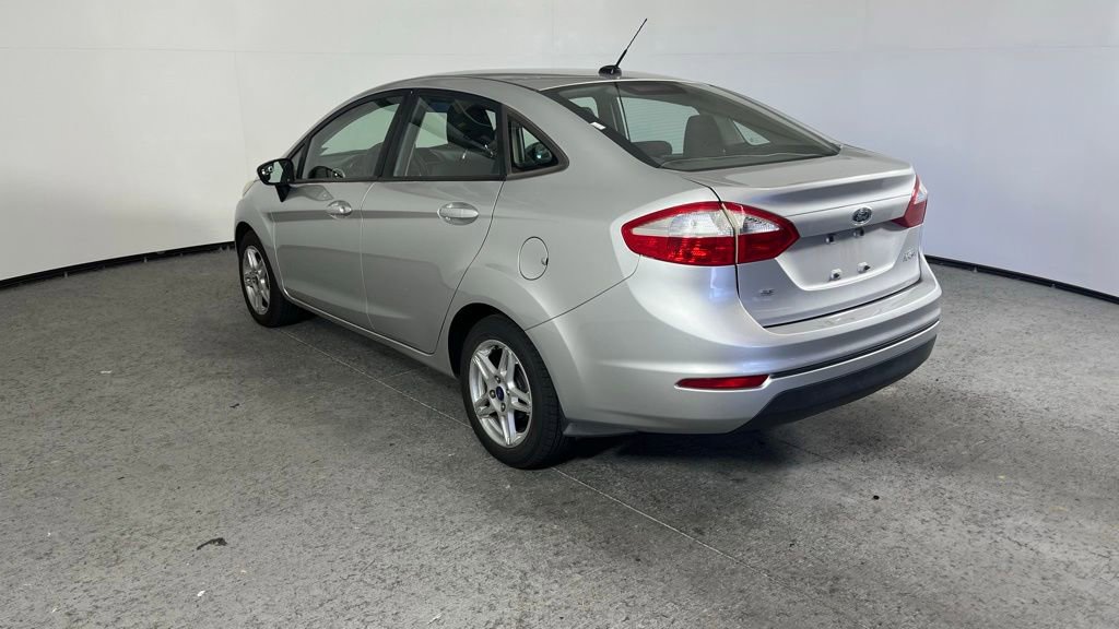 Used 2017 Ford Fiesta SE FWD image 5