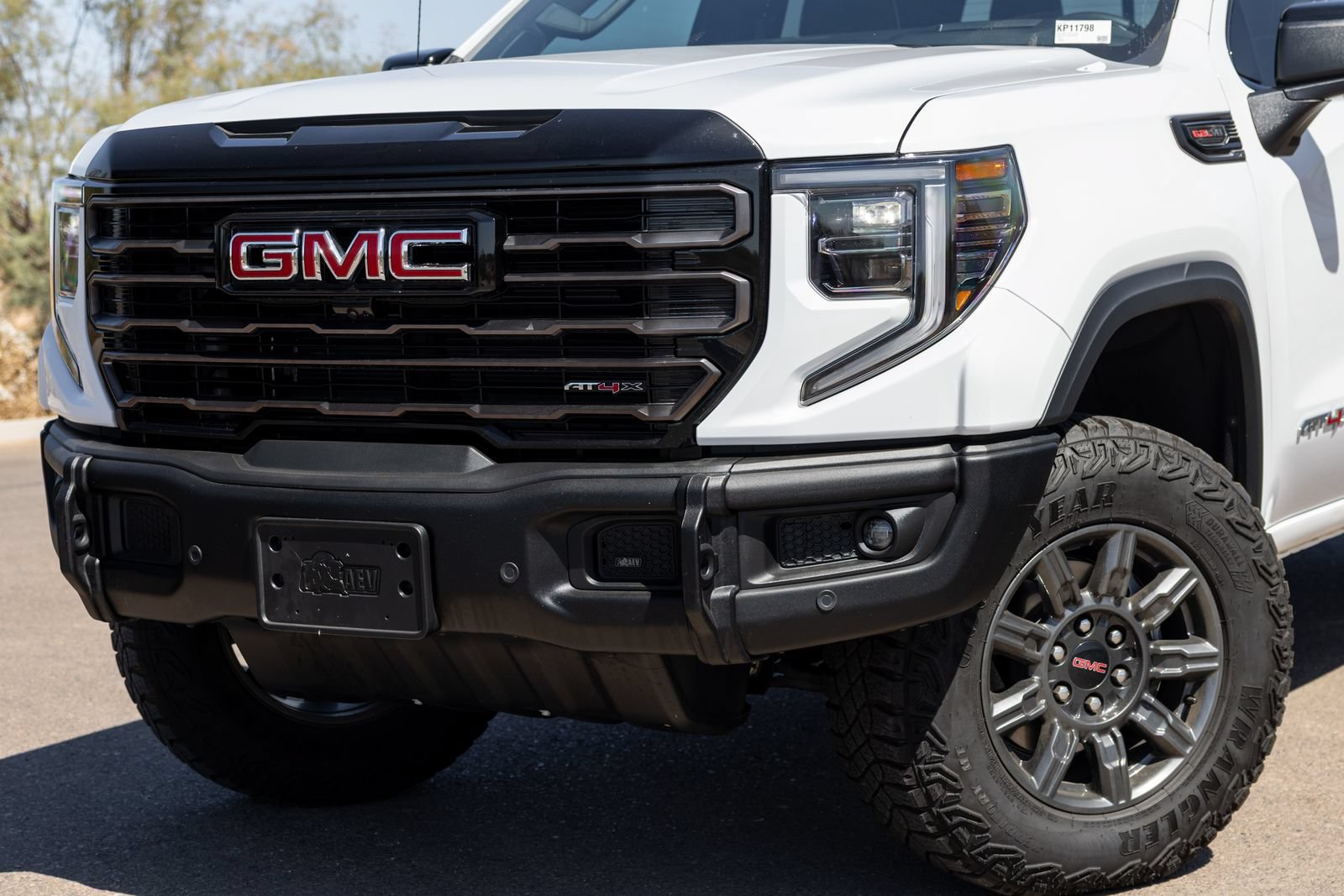 Used 2025 GMC Sierra 1500 AT4X AWD/4WD image 6