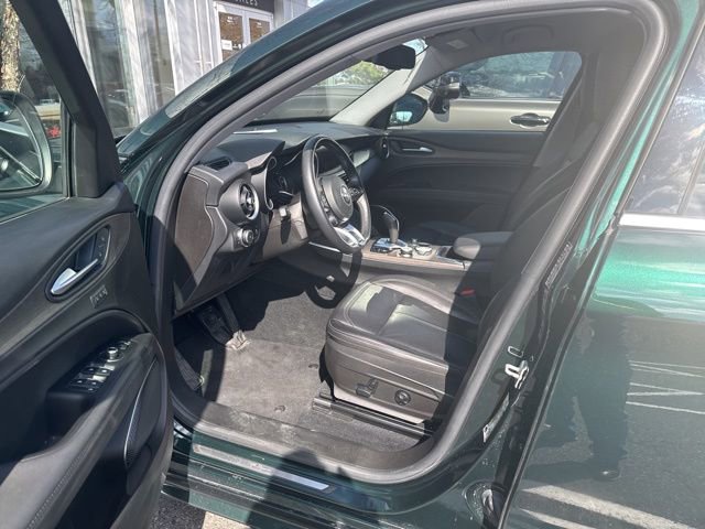 Used 2020 Alfa Romeo Stelvio Ti w/ Active Blind Spot Package image 9