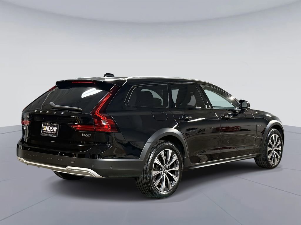 Used 2024 Volvo V90 B6 Cross Country Plus AWD/4WD image 10