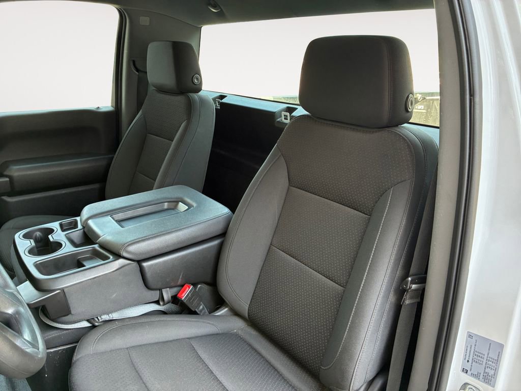Used 2025 Chevrolet Silverado 1500 W/T RWD image 13