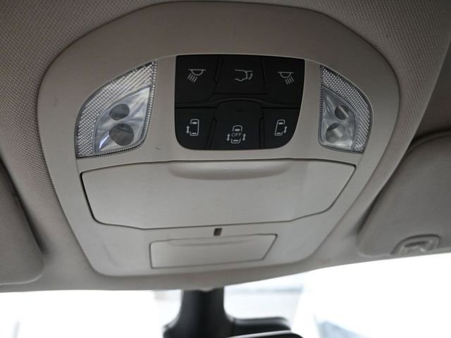 Used 2023 Chrysler Voyager LX FWD image 30