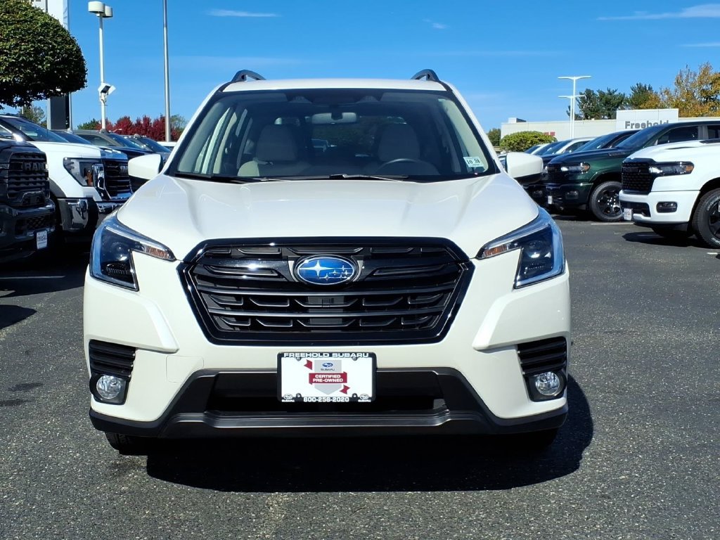 Certified 2023 Subaru Forester Premium AWD/4WD image 2