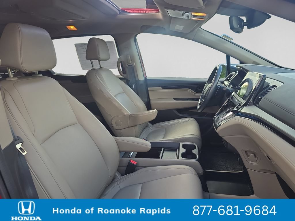 Used 2023 Honda Odyssey Touring image 17