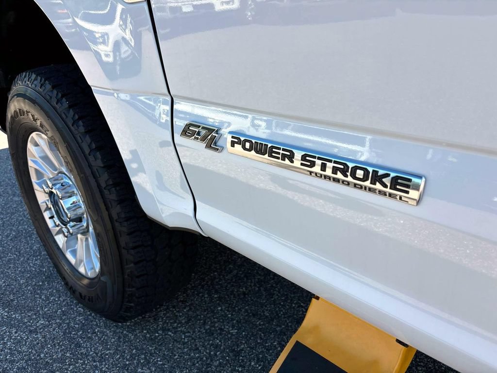 Used 2022 Ford F250 XLT w/ XLT Value Package AWD/4WD image 12