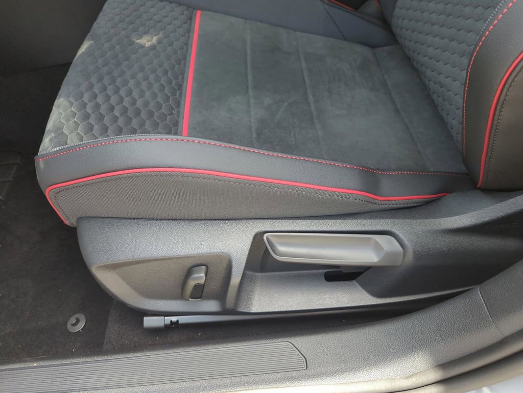 New 2026 Volkswagen GTI SE FWD image 29