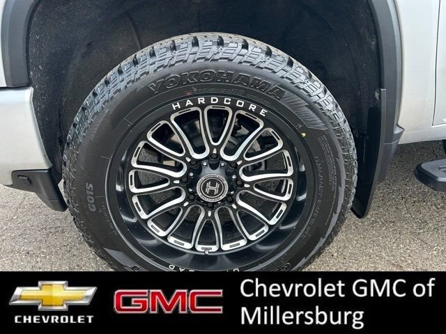 Used 2022 Chevrolet Silverado 3500 High Country w/ Z71 Off-Road Package AWD/4WD image 11