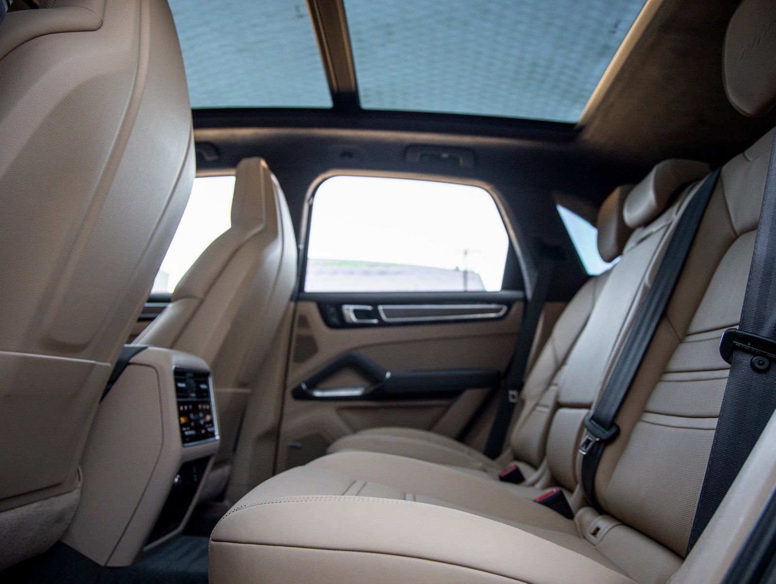 Certified 2023 Porsche Cayenne Turbo image 35