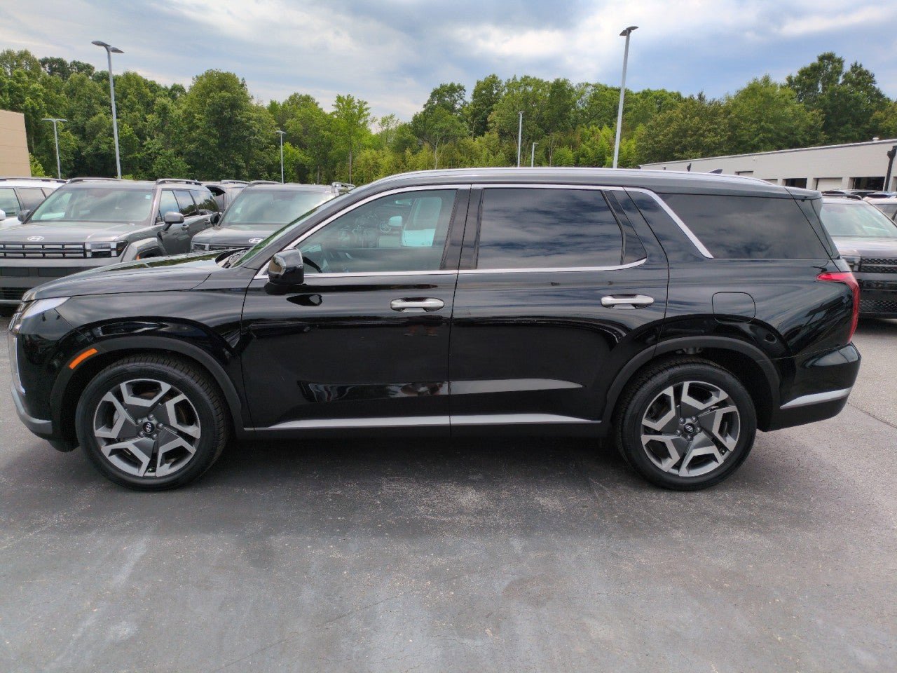 Used 2025 Hyundai Palisade SEL AWD/4WD image 4