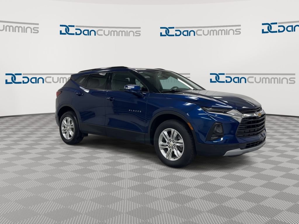Used 2022 Chevrolet Blazer LT image 2