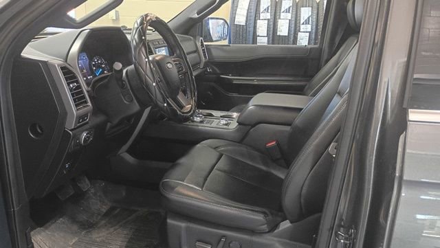 Used 2020 Ford Expedition XLT w/ Equipment Group 202A image 6