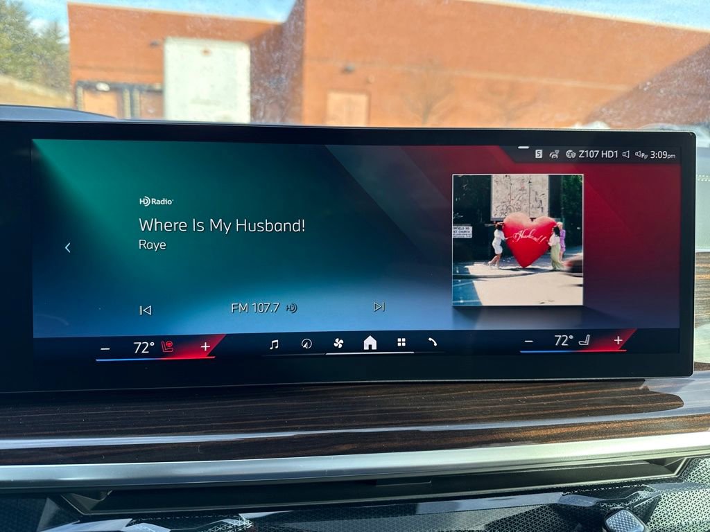 New 2026 BMW X5 xDrive50e w/ Climate Comfort Package image 15