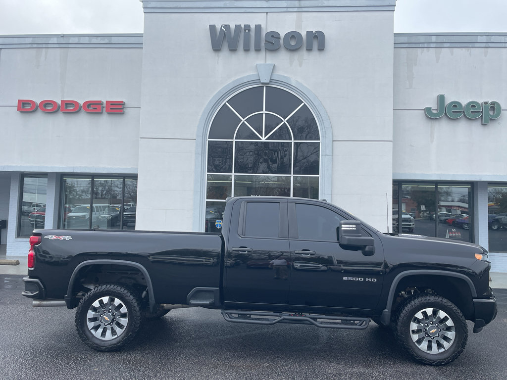 Used 2024 Chevrolet Silverado 2500 Custom w/ Custom Value Package AWD/4WD image 1