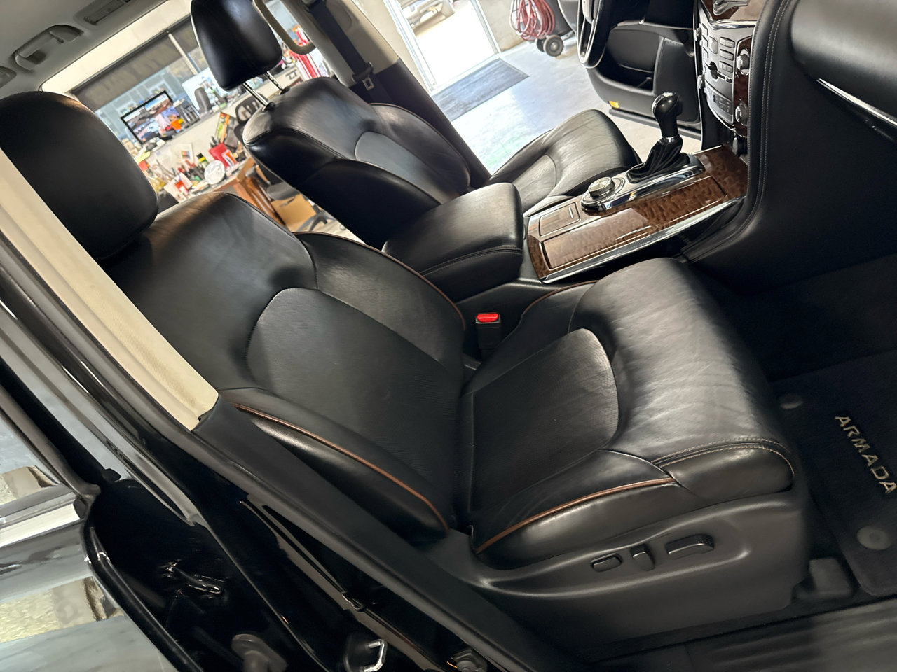 Used 2020 Nissan Armada SL image 56