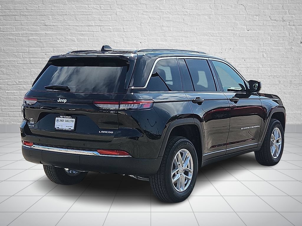 New 2026 Jeep Grand Cherokee Laredo AWD/4WD image 4