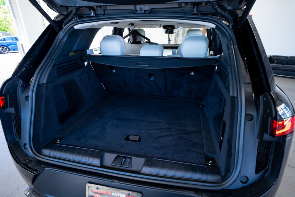 Used 2023 Land Rover Range Rover Sport SE image 56