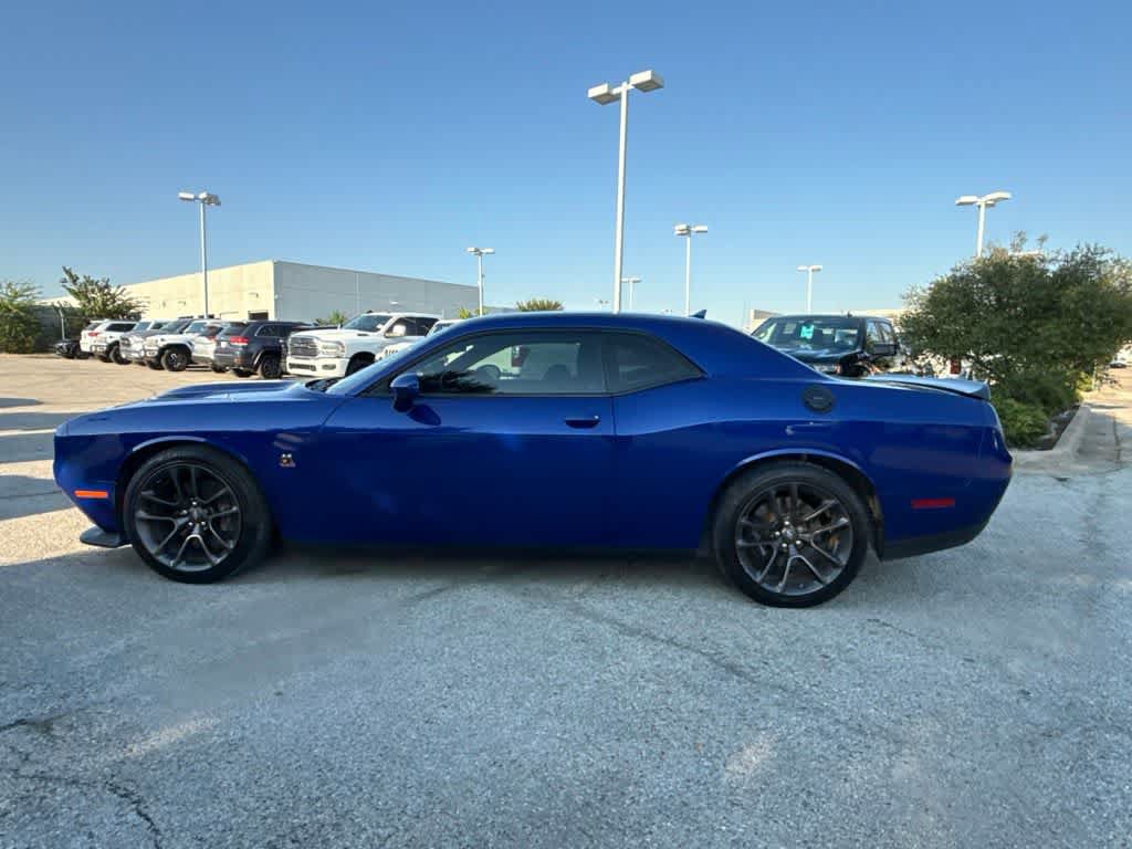 Used 2022 Dodge Challenger R/T Scat Pack RWD image 2