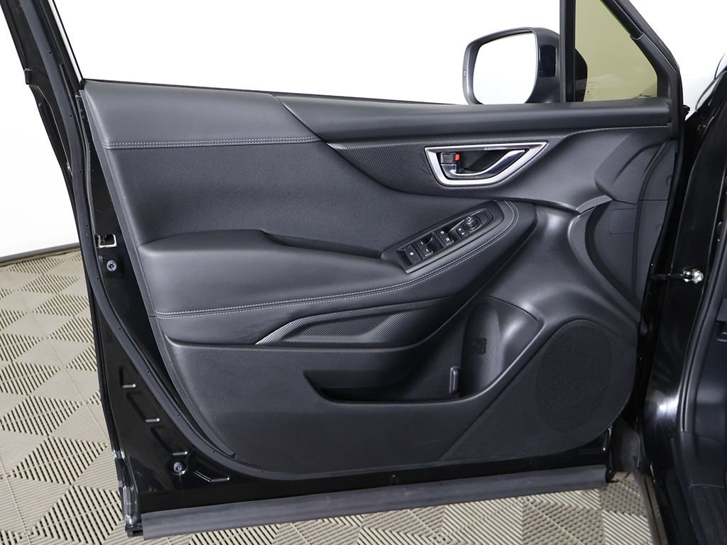 Used 2024 Subaru Forester Premium image 25