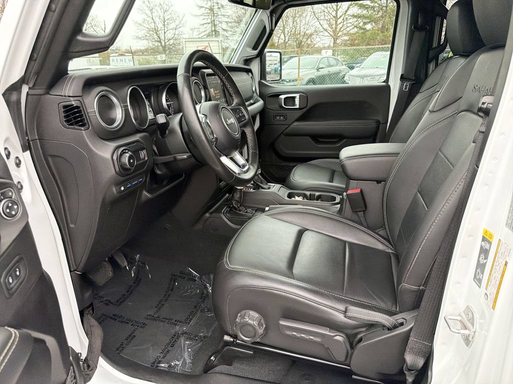 Used 2023 Jeep Wrangler Unlimited Sahara w/ Cold Weather Group AWD/4WD image 13