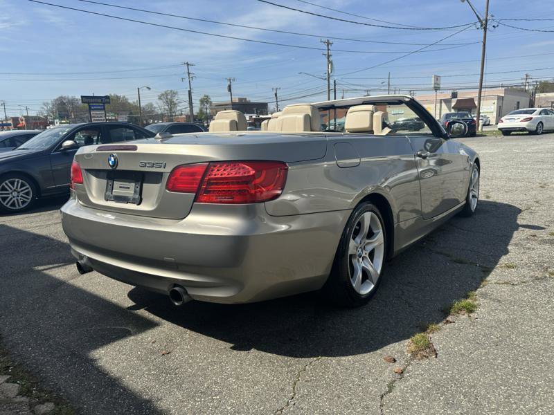 Used 2011 BMW 335i Convertible RWD image 3