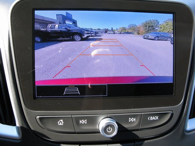 Used 2024 Chevrolet Malibu LT image 18