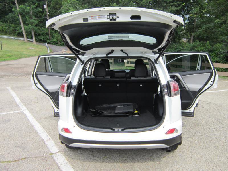 Used 2016 Toyota RAV4 Limited image 28