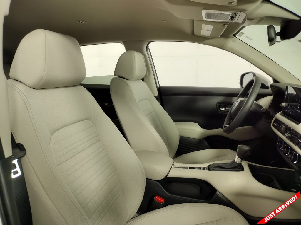 New 2027 Honda HR-V LX image 8