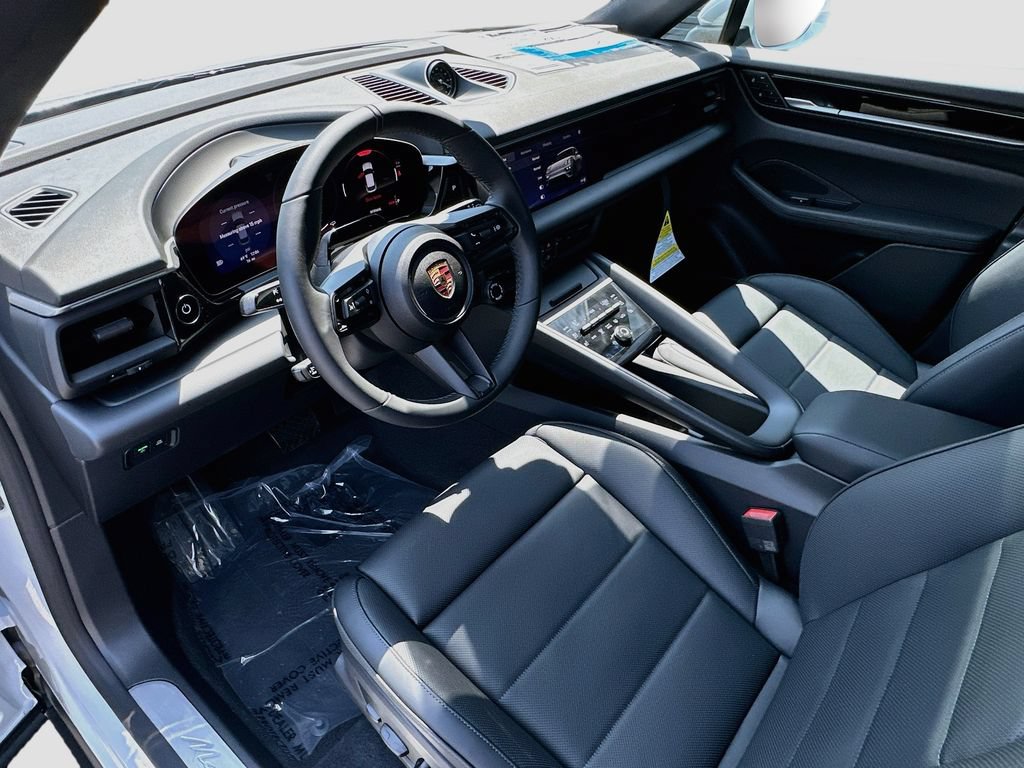 New 2026 Porsche Macan 4 Electric AWD/4WD image 4