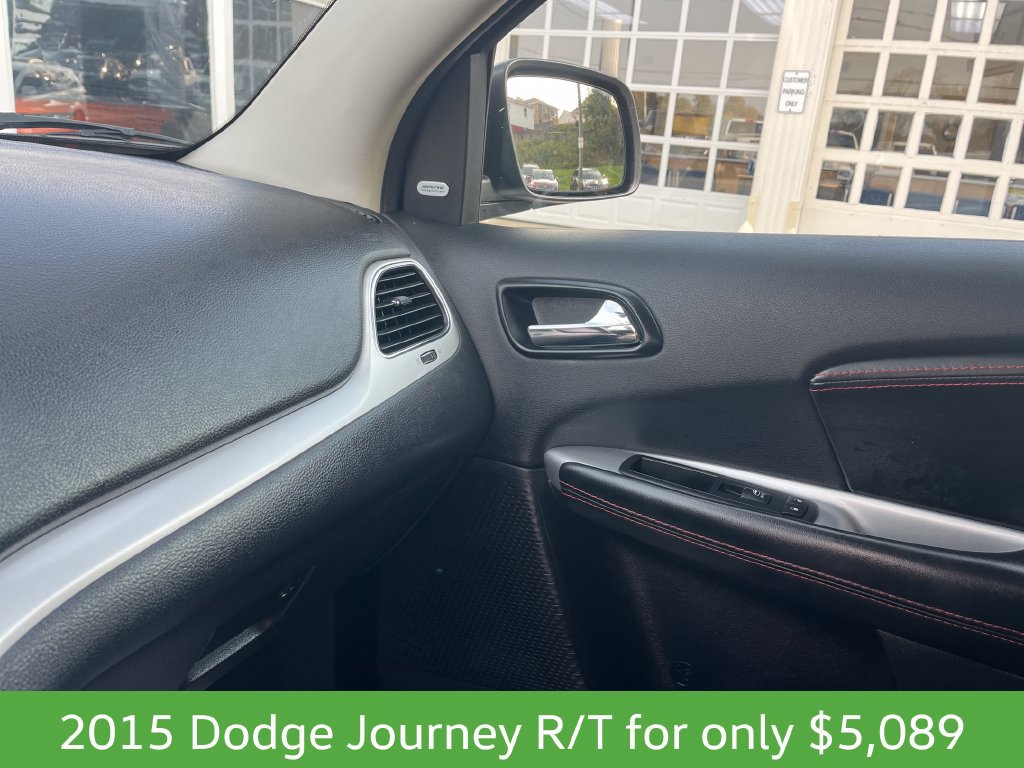 Used 2015 Dodge Journey R/T w/ Flexible Seating Group FWD image 20
