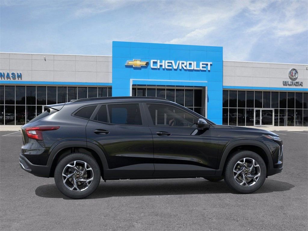 New 2026 Chevrolet Trax LT w/ Driver Confidence Package image 5