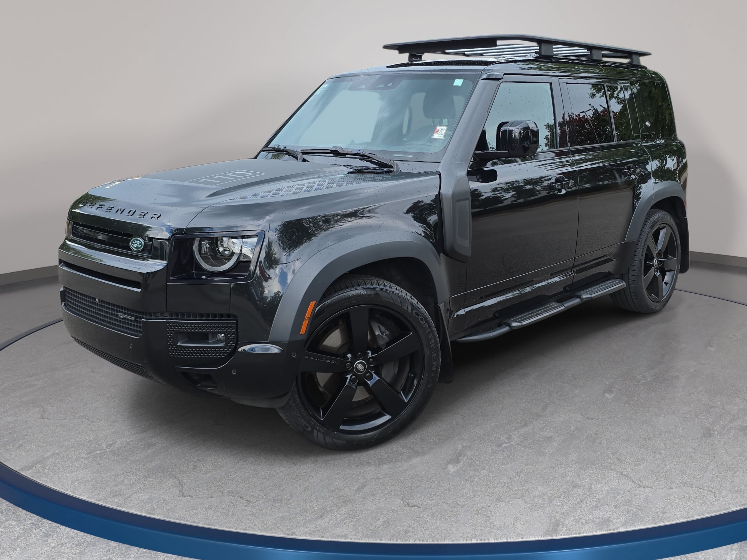 Used 2023 Land Rover Defender 110 X-Dynamic SE AWD/4WD image 1