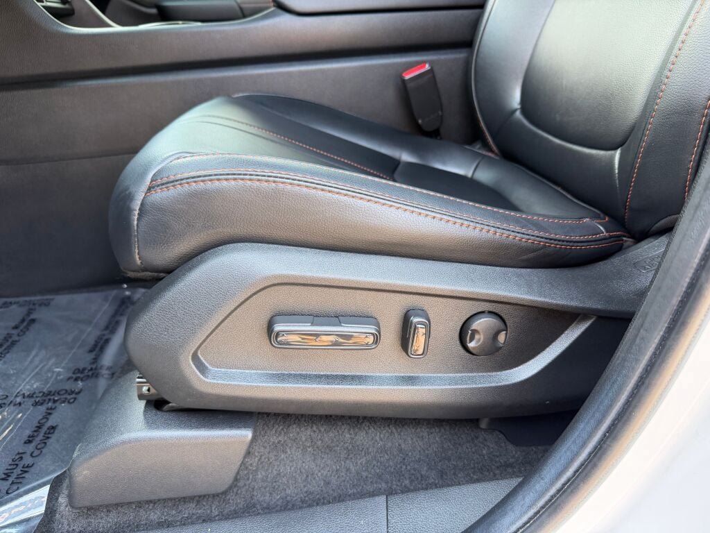 Used 2023 Honda Pilot TrailSport image 10