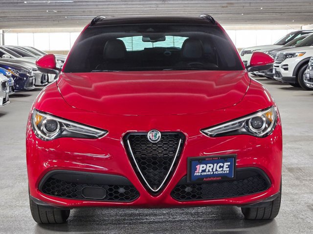 Used 2022 Alfa Romeo Stelvio Ti AWD/4WD image 2