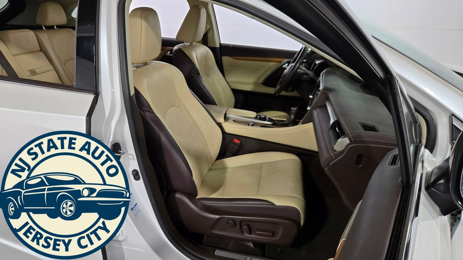Used 2019 Lexus RX 350 AWD w/ Premium Package image 35