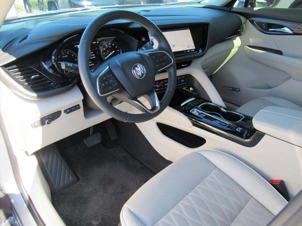 Used 2022 Buick Envision Avenir w/ Technology Package II FWD image 15