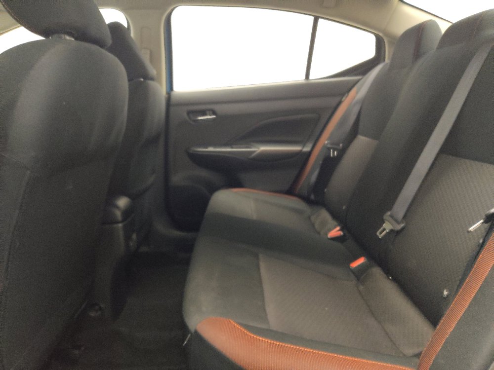 Used 2025 Nissan Versa SR FWD image 18